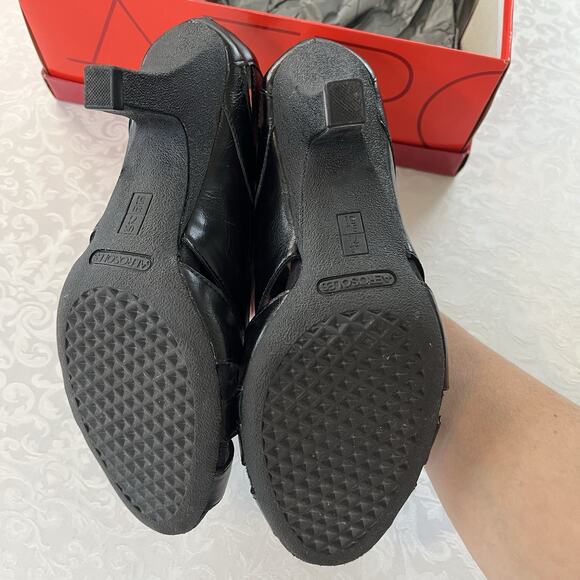 Aerosoles 7.5 Fax Haven Black Leather Casual Heeled Open Toe Sandals 3" - Picture 6 of 7